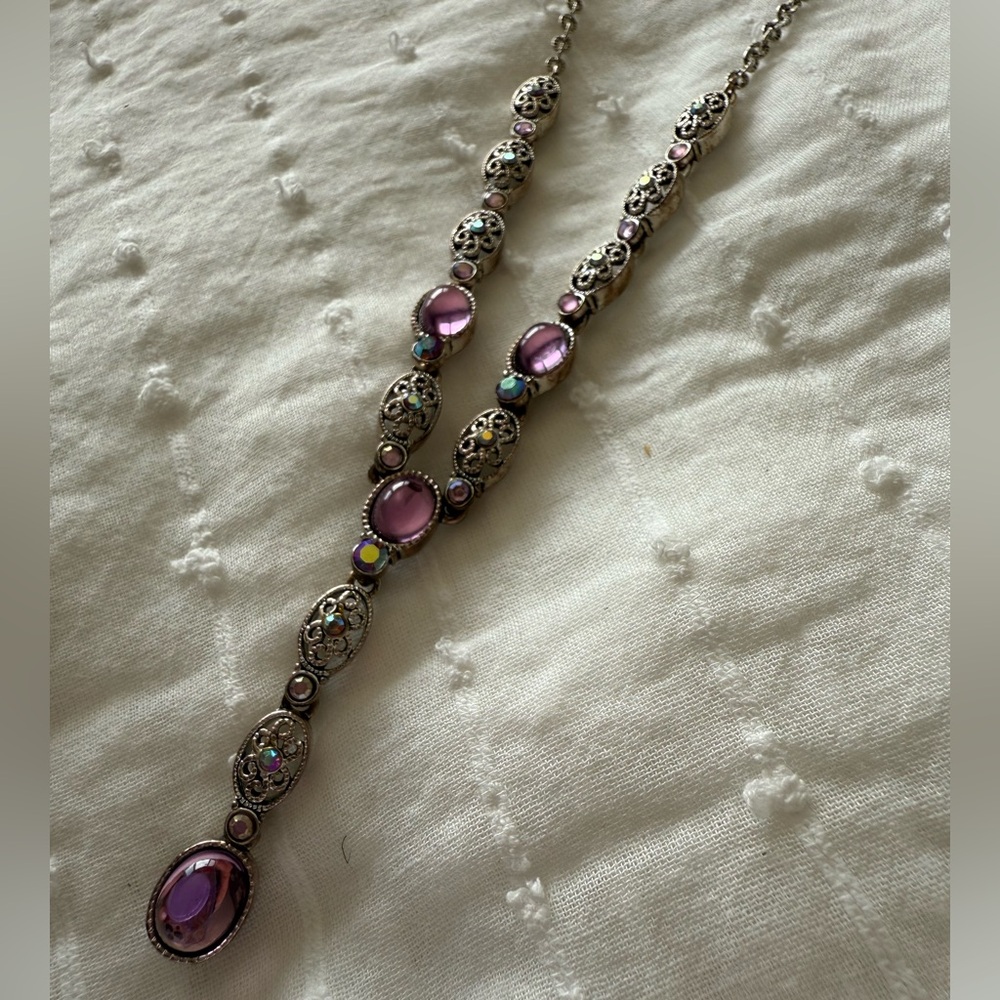 Elegant Silver and Purple Amethyst Necklace